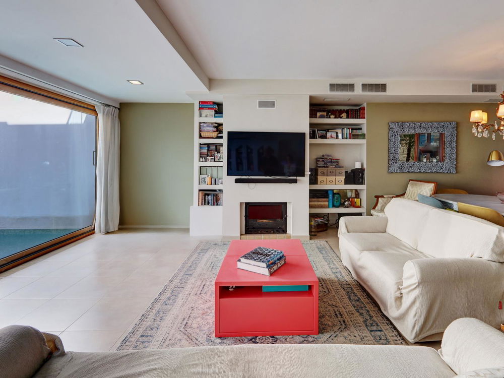 Detached house with swimming pool and garage, in Ajuda 2239344750