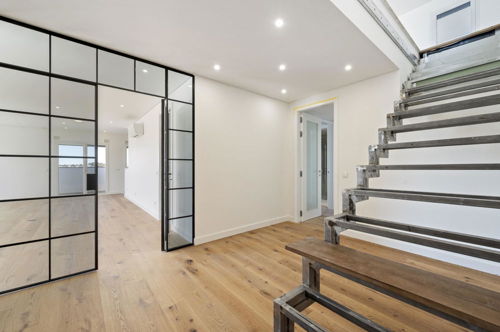 3 bedroom duplex penthouse with terrace in Almada 2271180322