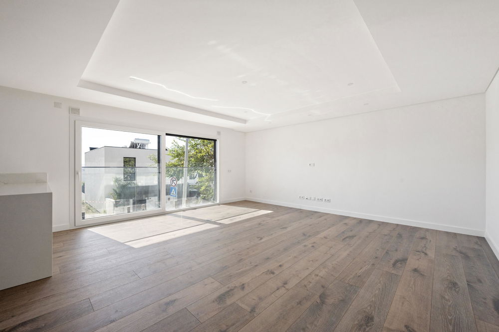 New 3 bedroom flat, with terrace and garage, in Almada 1625774885