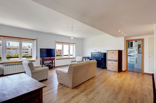 3 bedroom flat with 2 parking spaces and storage room, in Expo 1112797455