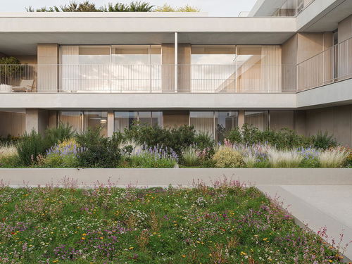 2 bedroom flat with balcony, in a gated community, in Gondomar 3087040515