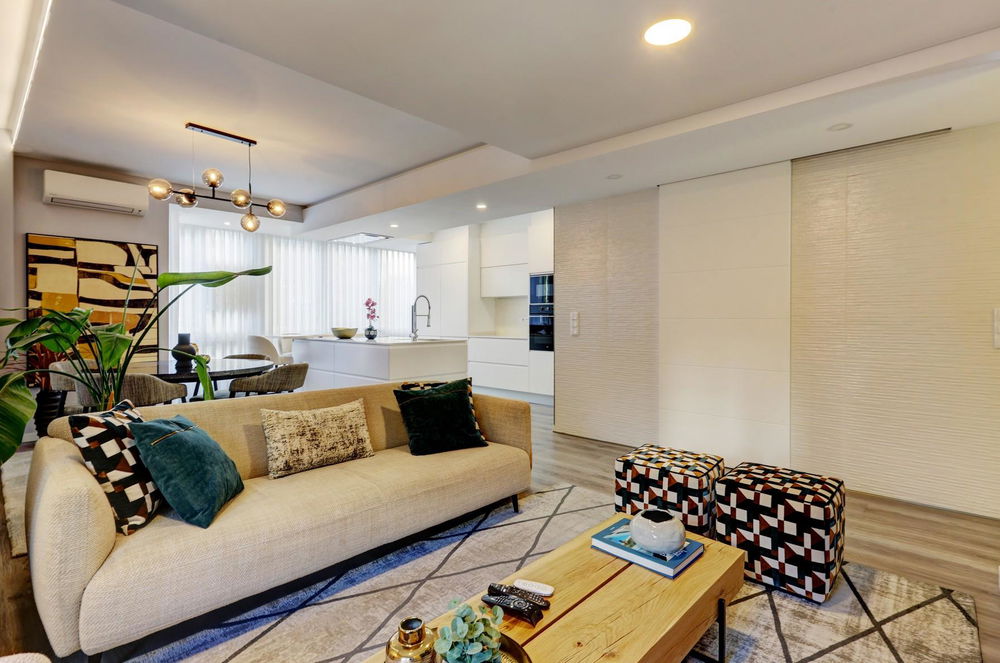 3 bedroom flat, renovated, located in Carnaxide 3964801905