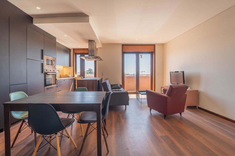 3 bedroom flat, in downtown Porto, Marquês – Constitution 41456133