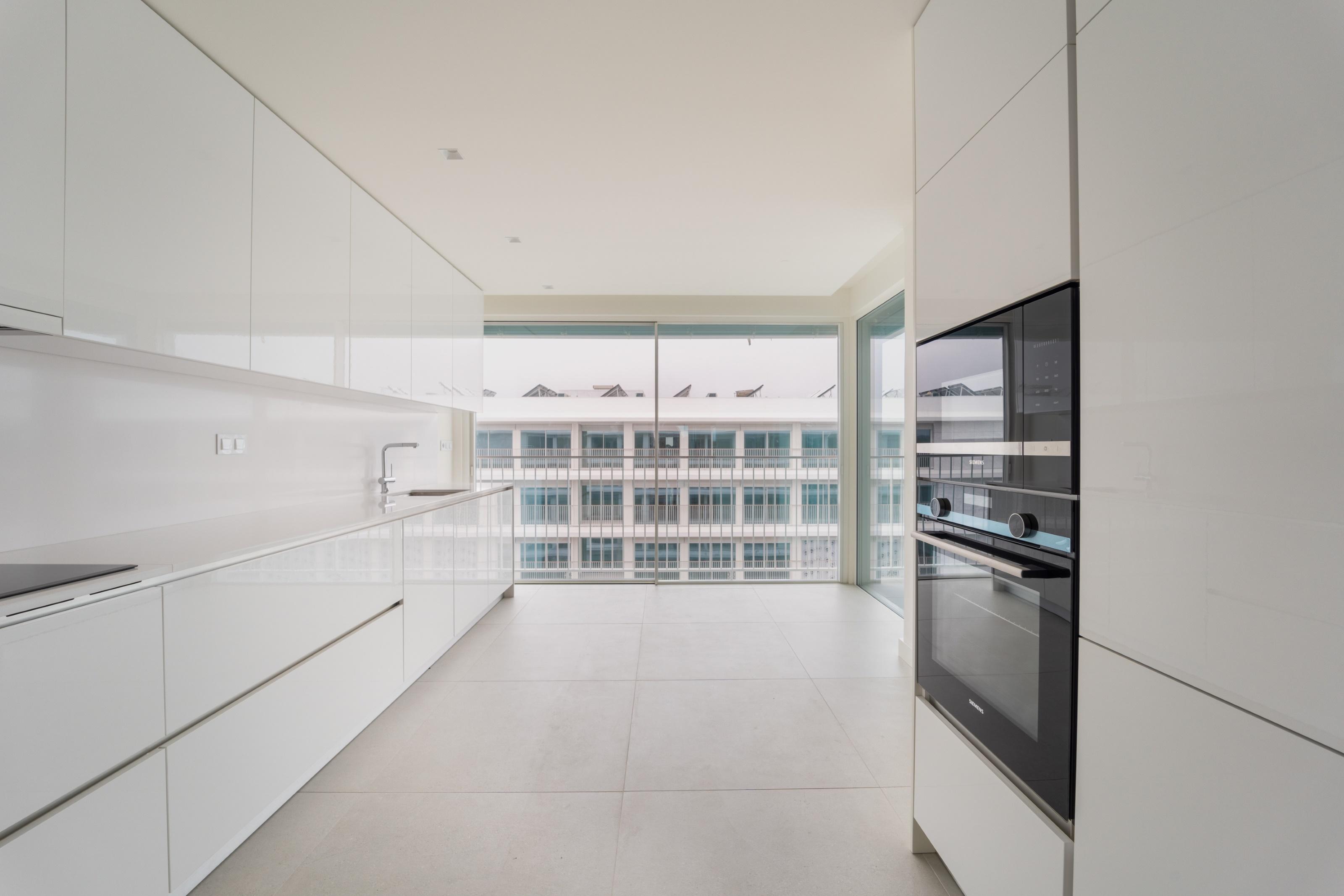 3 Bedroom Apartment - Balcony and Box - Jardins Efanor Matosinhos