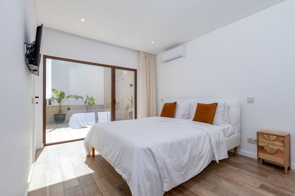 Refurbished 4 Bedroom Villa in the Center of Faro, Algarve 2353743486