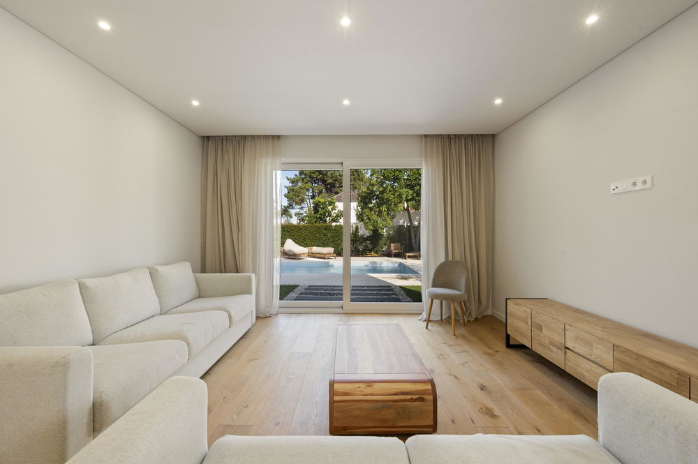 Detached house T6, with garden and swimming pool, in Aroeira 4194065755