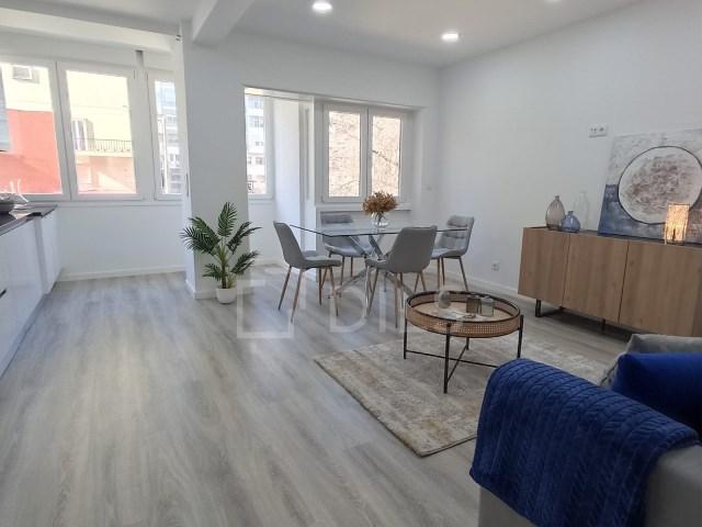 3 bedroom flat under total refurbishment, in Benfica 2610475588