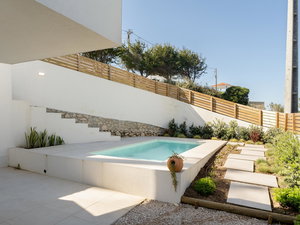 2 bedroom villa with garden and private pool in Azenhas do Mar 3285725713
