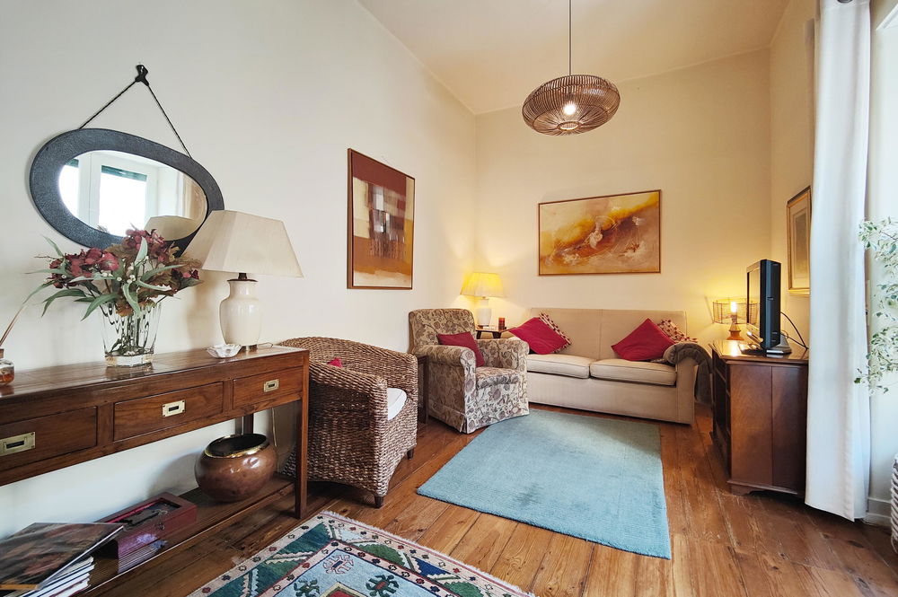 3+1 bedroom villa with balcony, in Parede 2443705071