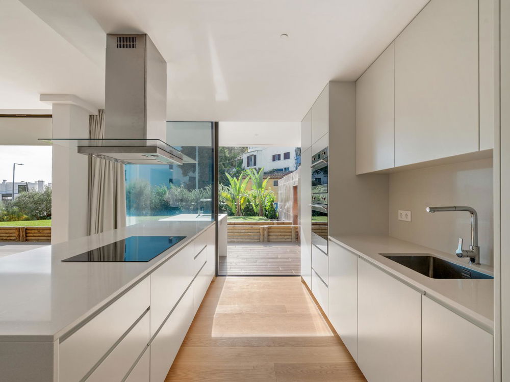 4 bedroom flat in a gated community, with swimming pool in Estoril 1453967815