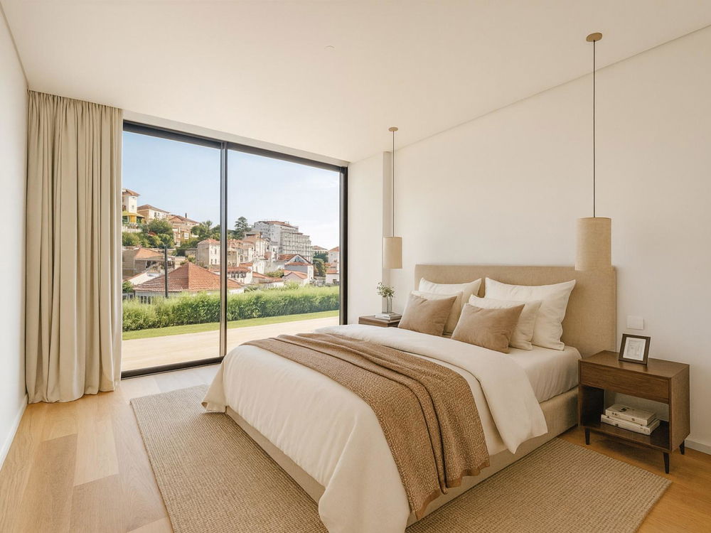 4 bedroom flat in a gated community, with swimming pool in Estoril 1453967815