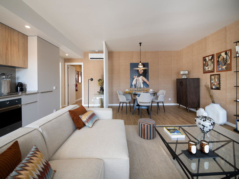 2 bedroom flat with balcony in new development in Loures 1972682138