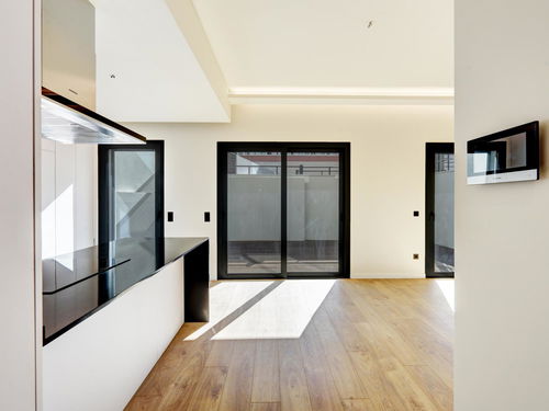 2 bedroom flat with balcony and parking in new development, Lisbon 1260760422