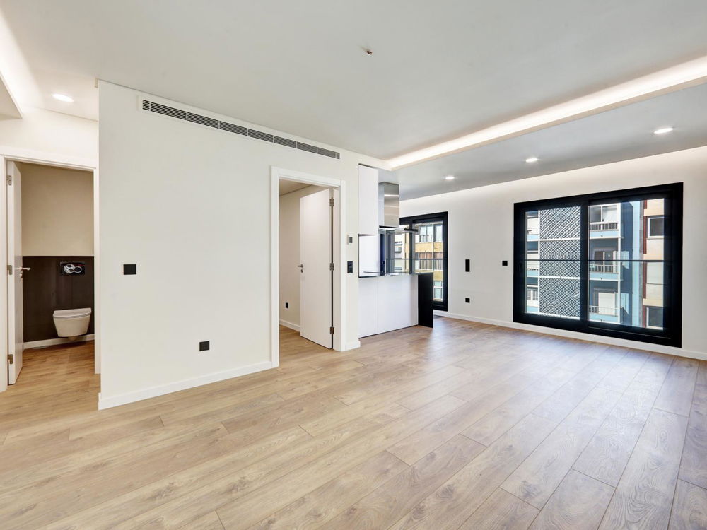 1 bedroom flat with balcony and parking in new development, Lisbon 3563961131