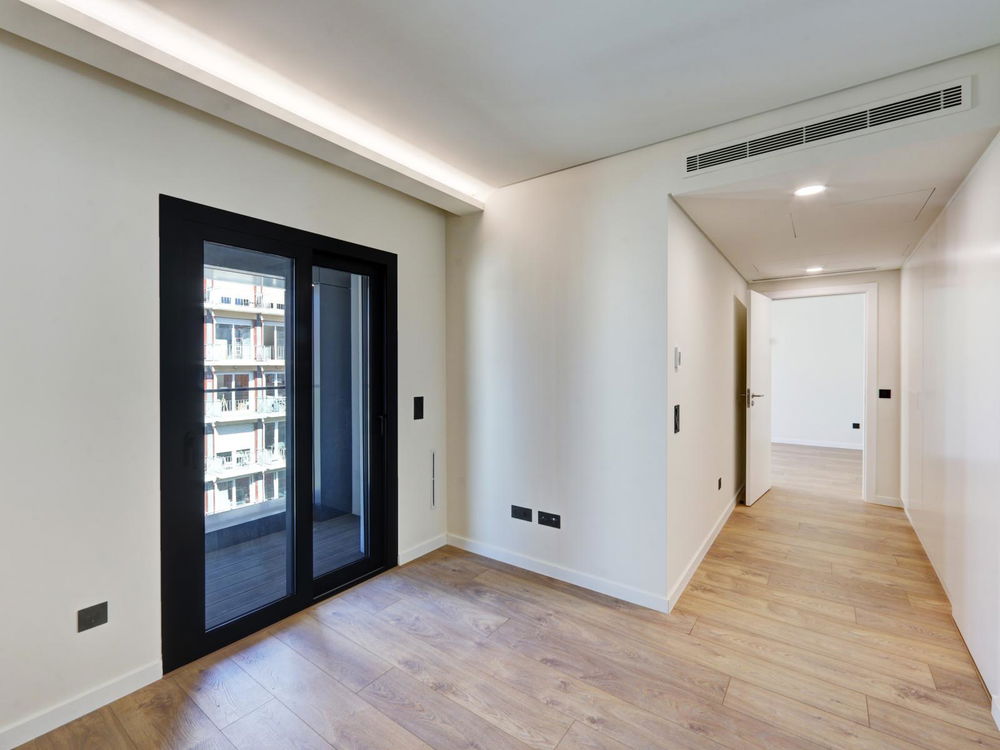 1 bedroom flat with balcony and parking in new development, Lisbon 1242115720