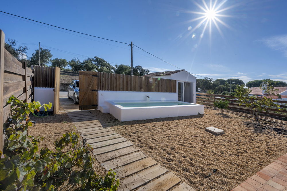 House T3, Renovated, in Sobreiras Altas 1057400359