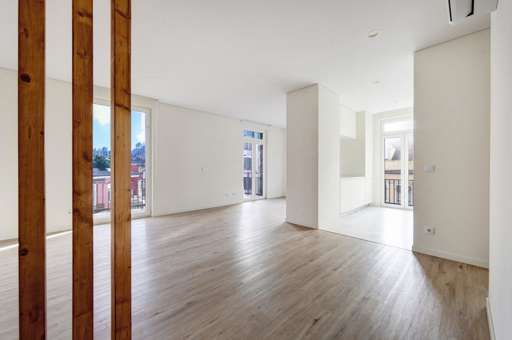 2 bedroom flat with balcony and parking, in Amoreiras 1415104537