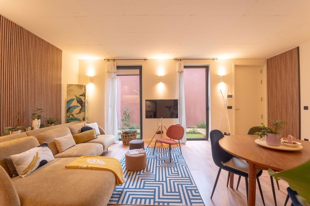 3 bedroom Triplex villa in a gated community in downtown Porto 3713159395