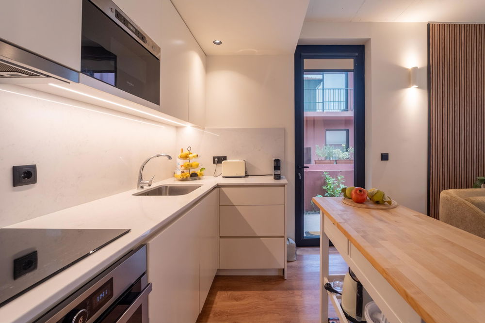 3 bedroom Triplex villa in a gated community in downtown Porto 3713159395