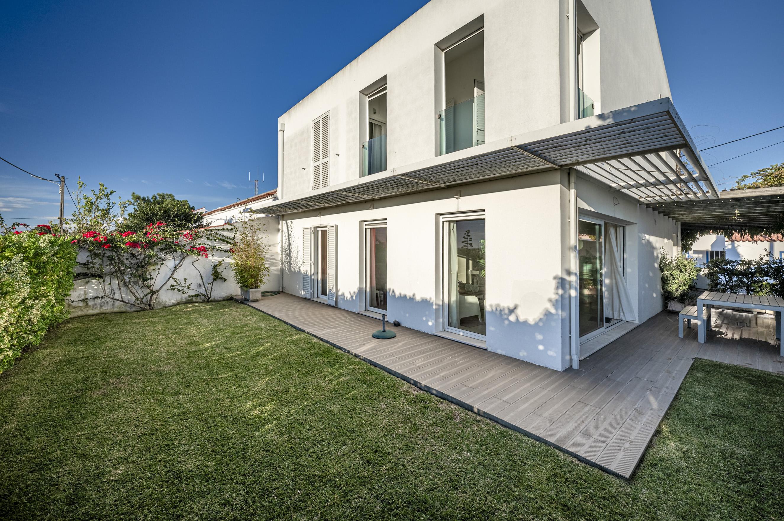 3 bedroom villa with terrace and garden located in the centre of Comporta