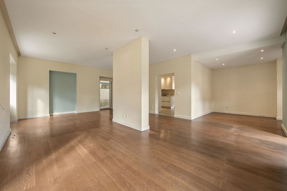 2 bedroom flat, near the sea, in Estoril 3820531206