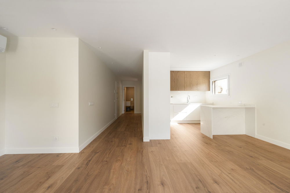 New 1 bedroom flat, with 1 parking space, in the centre of Cascais 2480398606