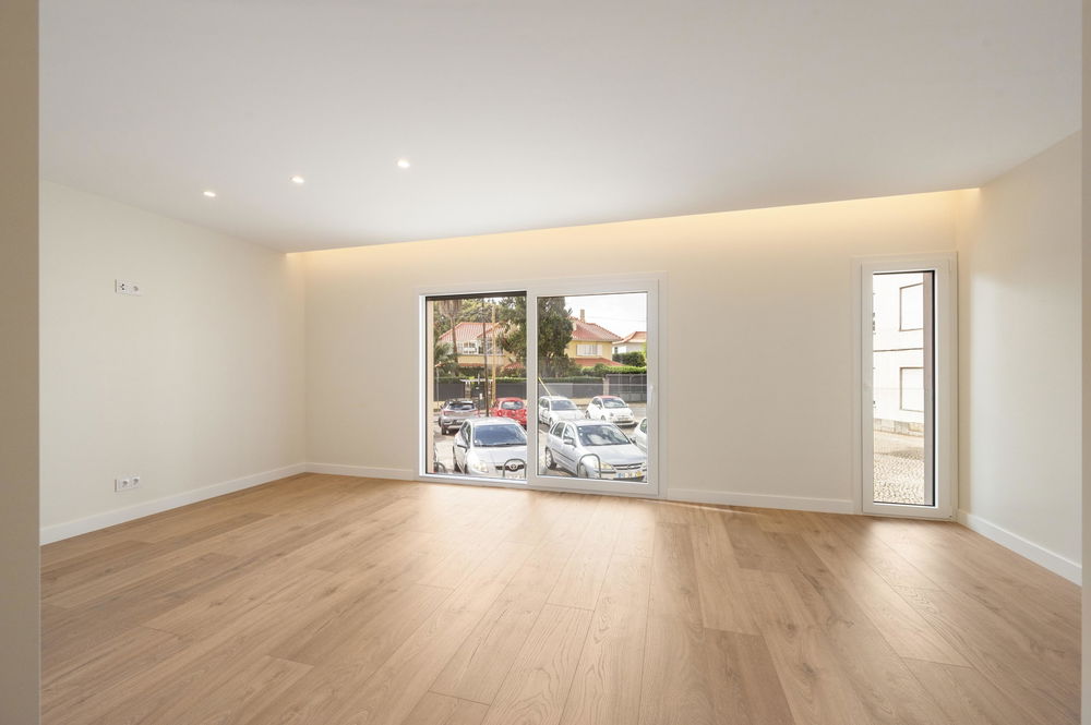 New 1 bedroom flat, with 1 parking space, in the centre of Cascais 2480398606