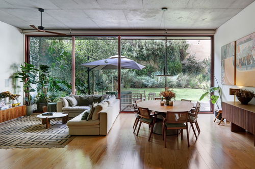 3 Bedroom Duplex Apartment with Private Garden and Swimming Pool, in Marvila 3131063519