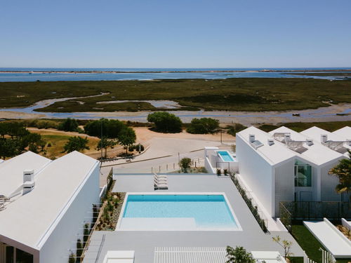 3+1 bedroom villa with garden in new development in Fuseta 3315581046