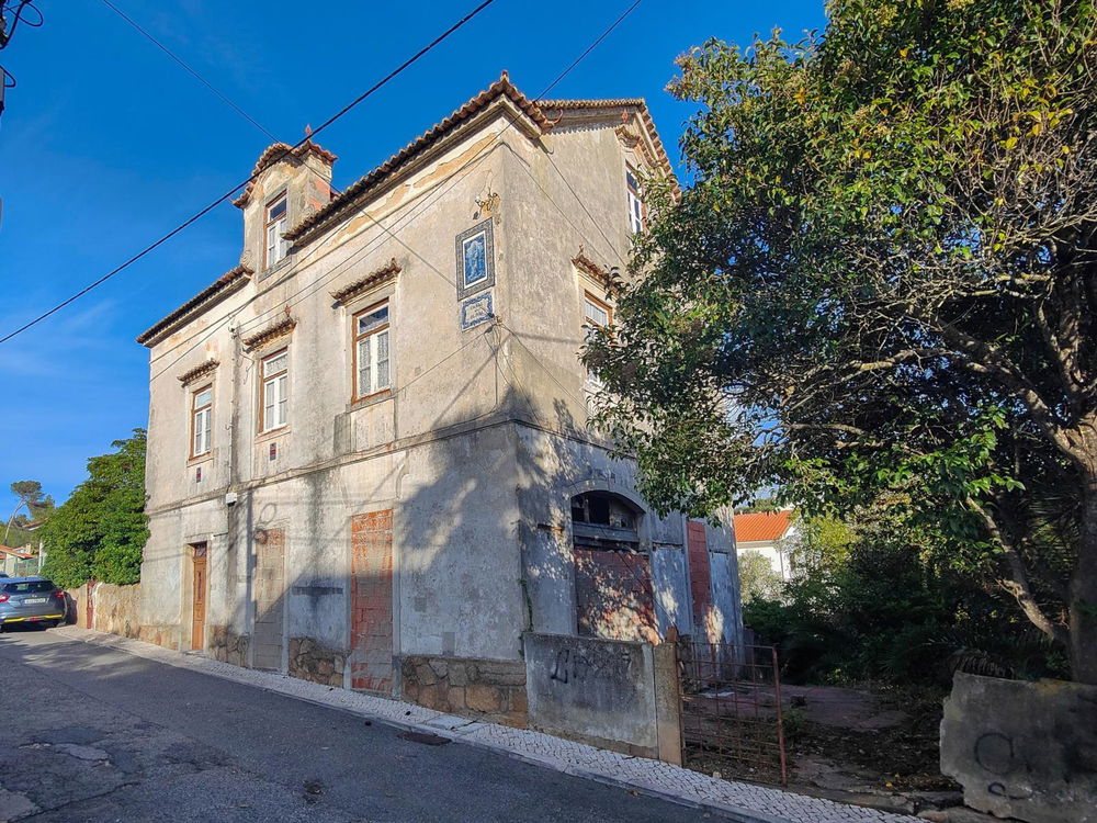 Detached 5 bedroom villa, with approved project, in Estoril 3699673867