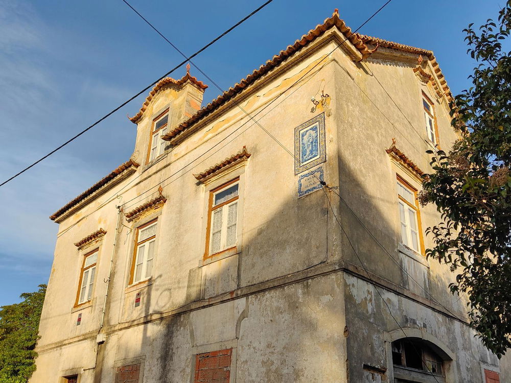 Detached 5 bedroom villa, with approved project, in Estoril 3699673867