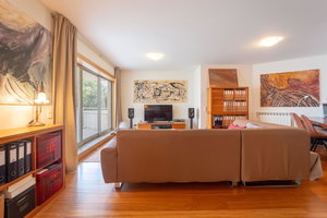 3 Bedroom Duplex Apartment with 3 Garages, in Lordelo do Ouro 2527418022