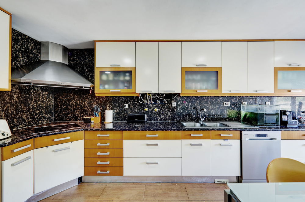 5 bedroom flat with terrace, Sea View and Attic in Jardins da Parede 698758630