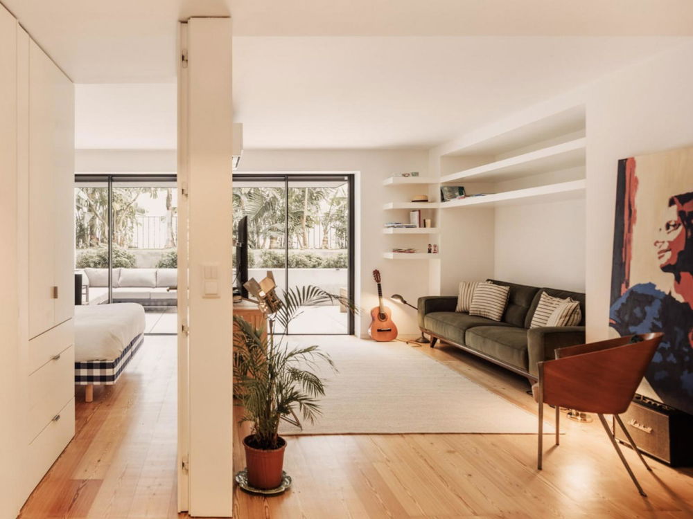 3 bedroom flat with terrace and parking, next to the Gulbenkian 294742764