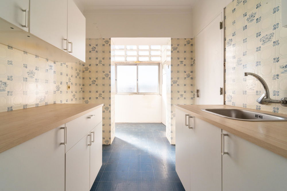 2 bedroom flat, well maintained, Rua Luciano Cordeiro, Lisbon 3876156748