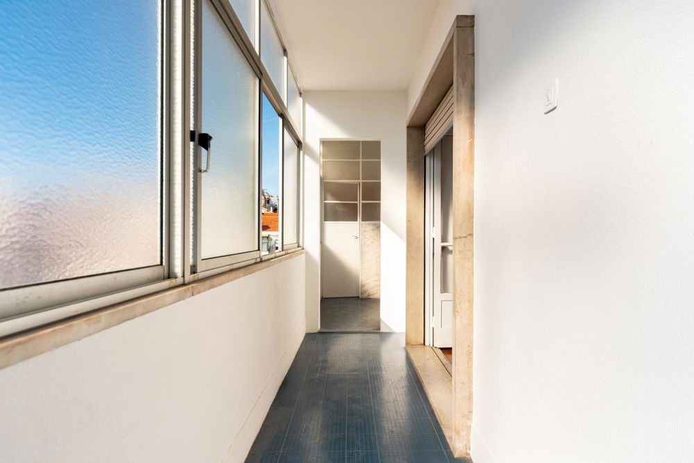 2 bedroom flat, well maintained, Rua Luciano Cordeiro, Lisbon 3876156748