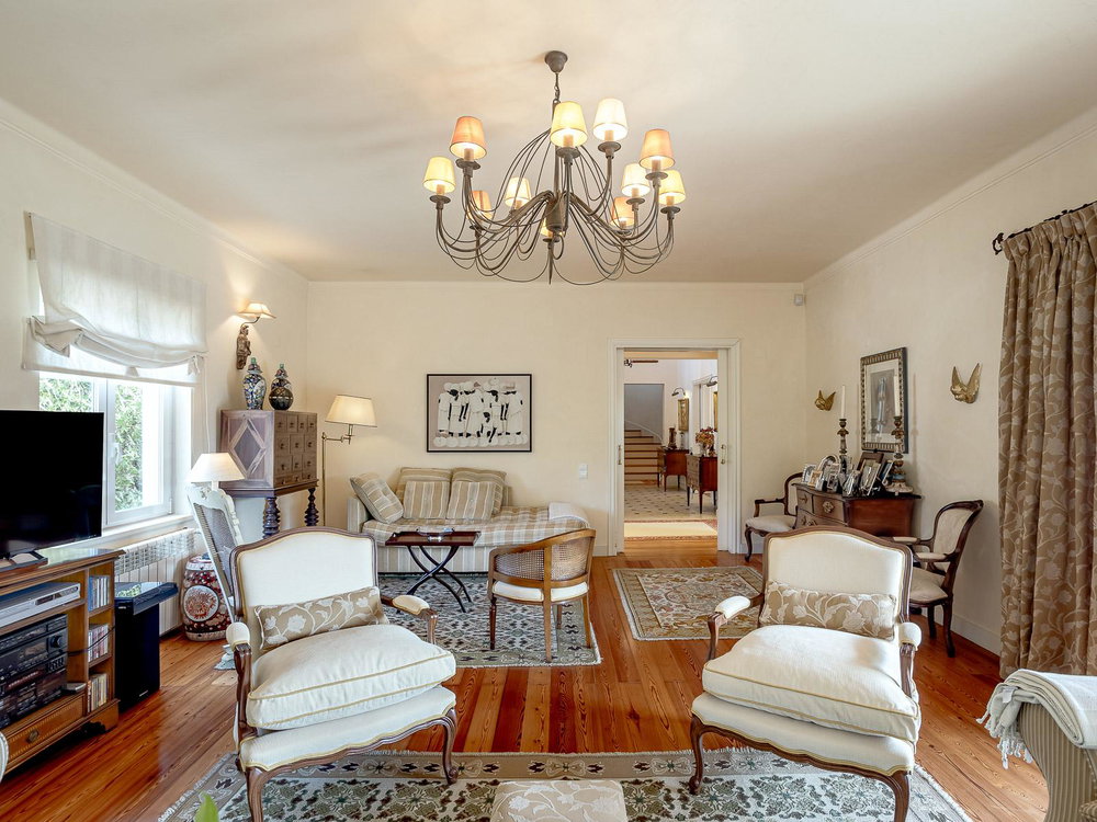 Moradia T5 em Cascais, com jardim e piscina privativa 602476754