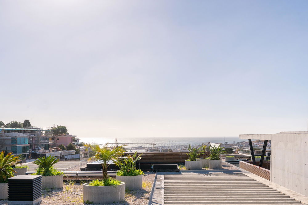 Modernist 6-Bedroom Detached House for Sale in Cascais – Architectural Signature & Unique Atmosphere 95715050