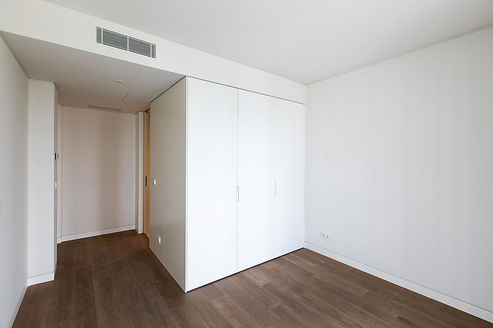 3 bedroom penthouse with large balcony and private garage, in Lisbon 3174858316