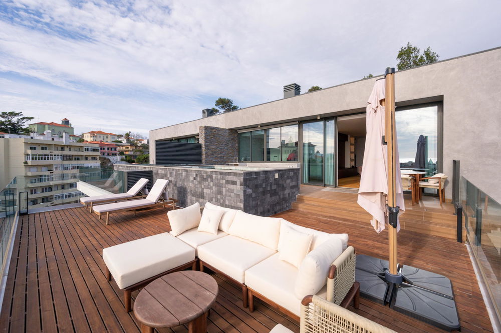 3 bedroom duplex flat with balconies and unobstructed sea views, in Estoril 2974159444