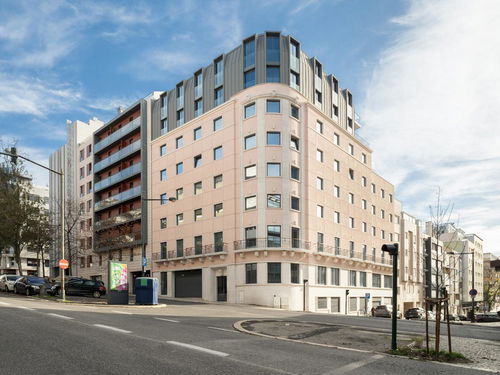 3 bedroom flat in Marques de Pombal with parking 3044821719