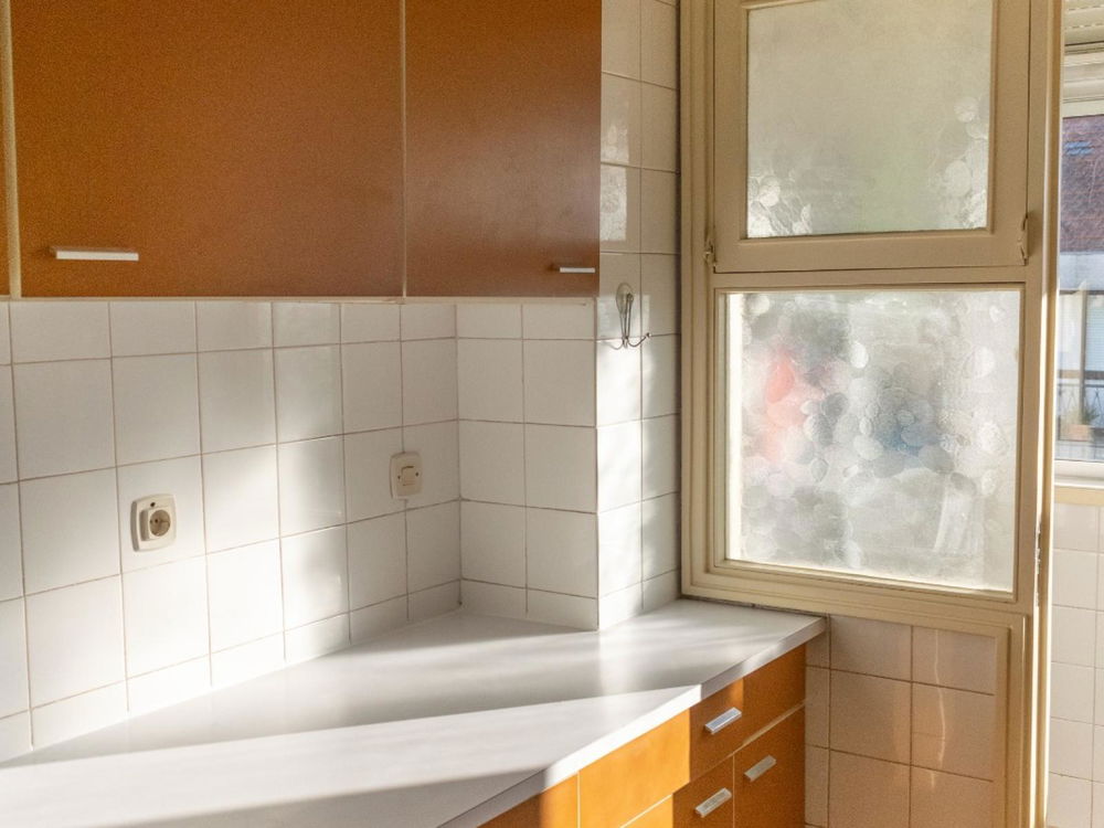 2-bedroom apartment with balcony, garage, and storage room, located next to Casa da Música 2922306605