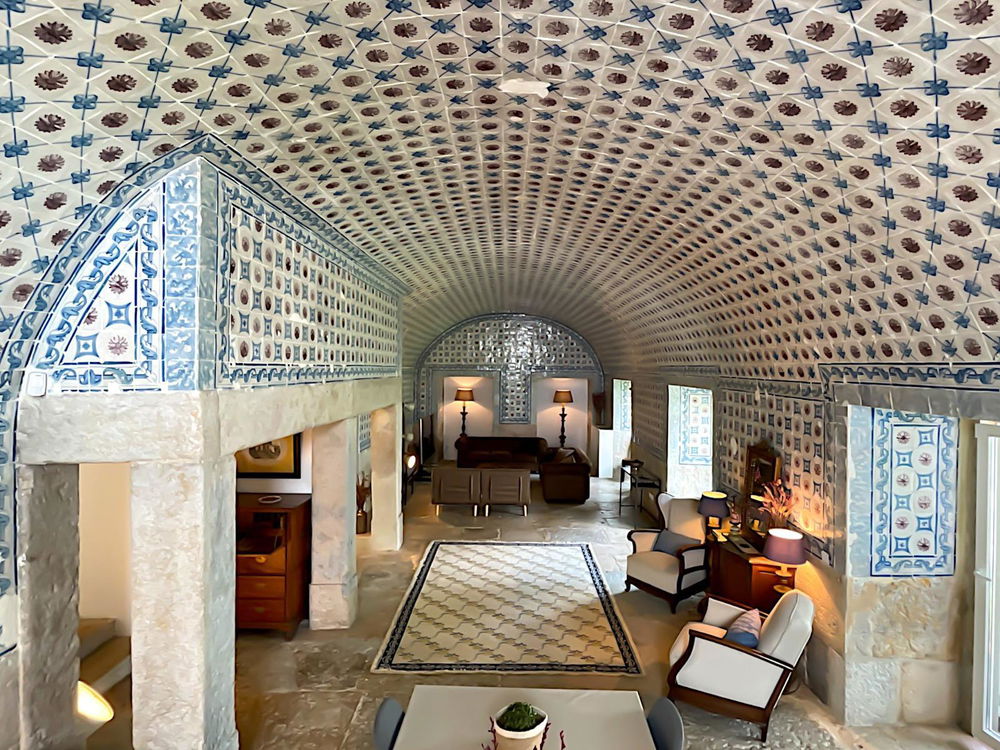 3+1 Bedroom Apartment in Restelo, with Private Garden, in Historic Palace 3061777186