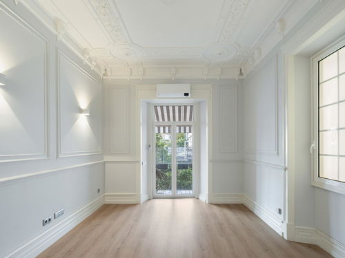 Renovated 4 bedroom flat in Avenidas Novas in Lisbon with balcony 2280062193