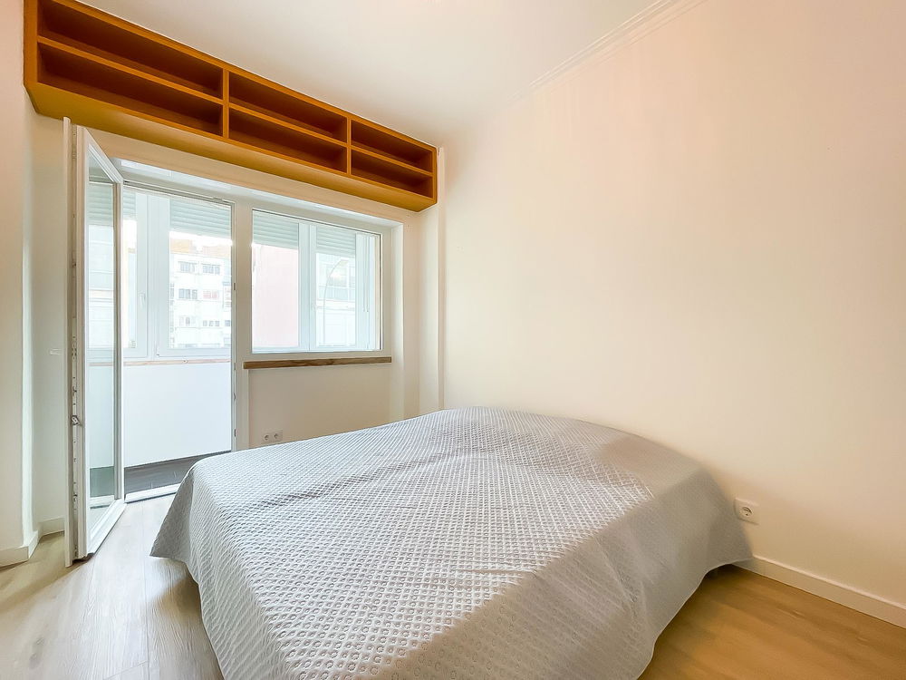 3 bedroom apartment in Dafundo, with 70m2 565500064