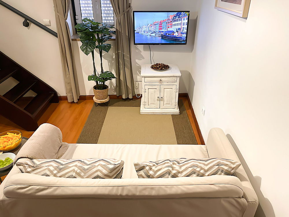 3-Bedroom Duplex Apartment in Ajuda, Fully Renovated, with Views of the Church of Memory 3322738087