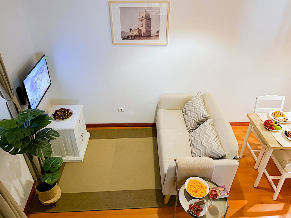 3-Bedroom Duplex Apartment in Ajuda, Fully Renovated, with Views of the Church of Memory 3322738087