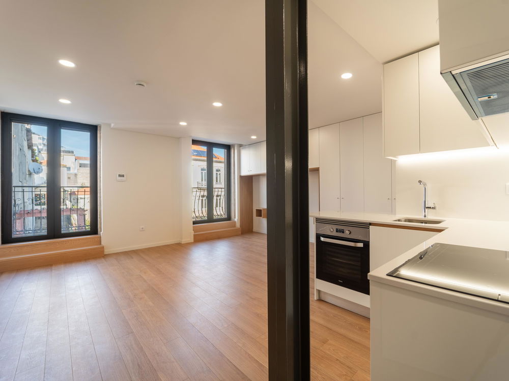 Studio flat with balcony, in downtown Porto 1064444977