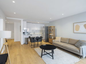 1 bedroom flat with balcony, in Lapa, Lisbon 2185873967