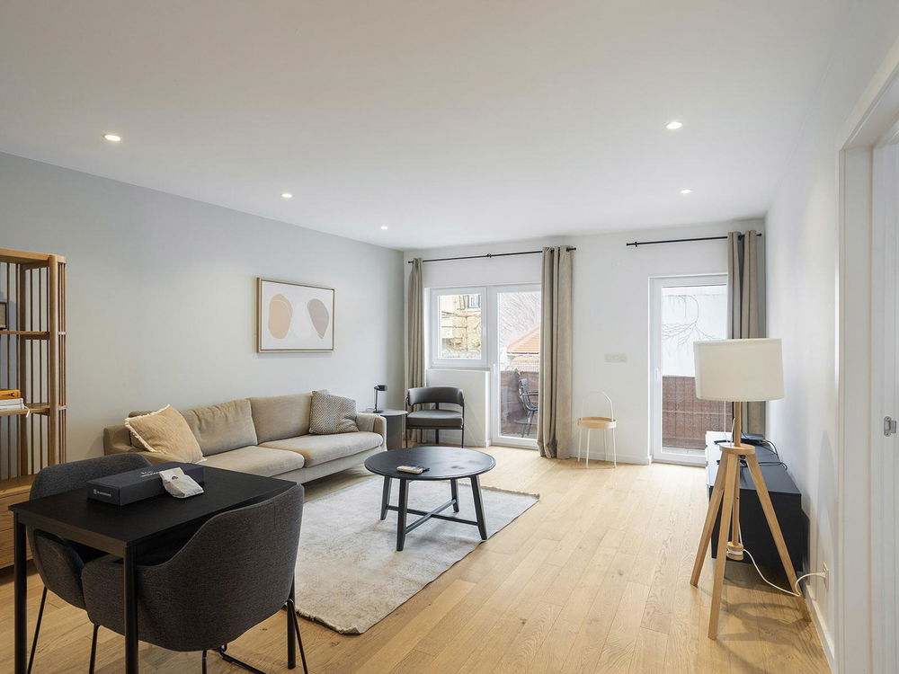 1 bedroom flat with balcony, in Lapa, Lisbon 2185873967